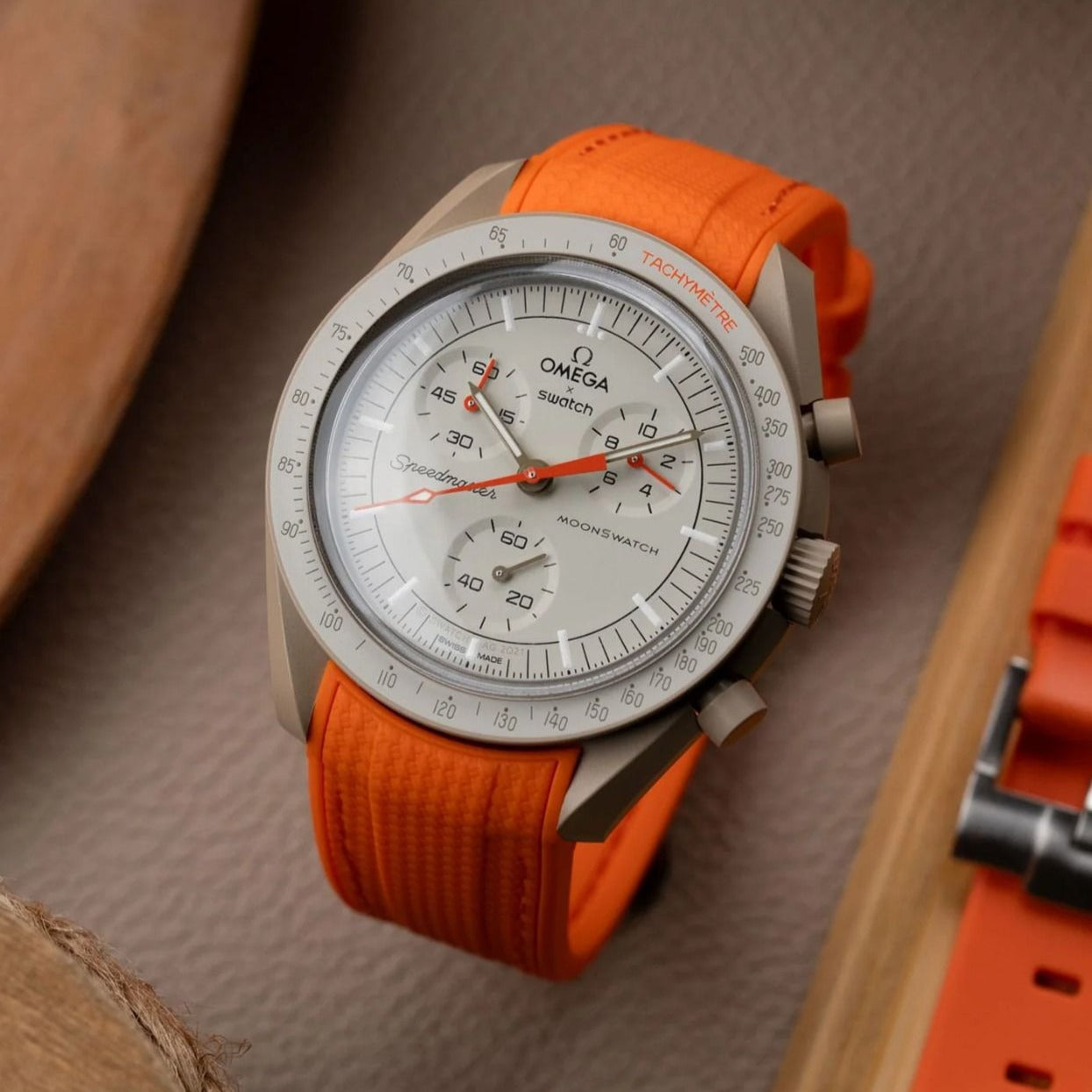 Mosaic Curved Rubber - Orange